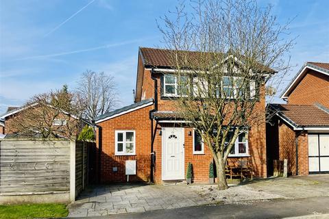4 bedroom detached house for sale, Medway Crescent, Altrincham