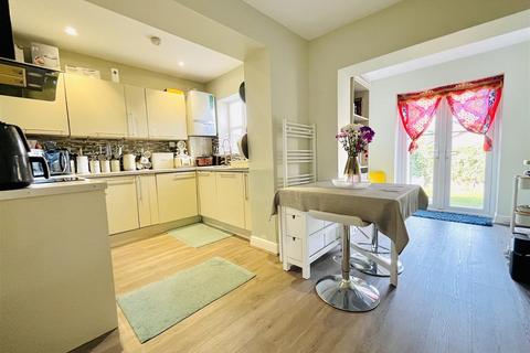 4 bedroom detached house for sale, Medway Crescent, Altrincham