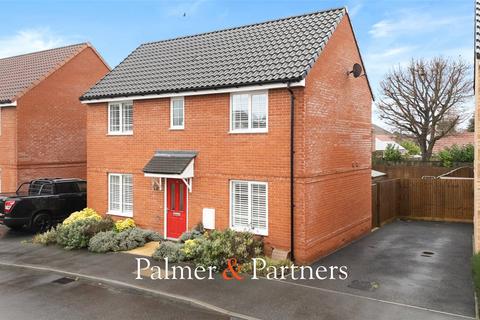 Woodpecker Way, Kirby Cross, Frinton-on-Sea, Essex, CO13