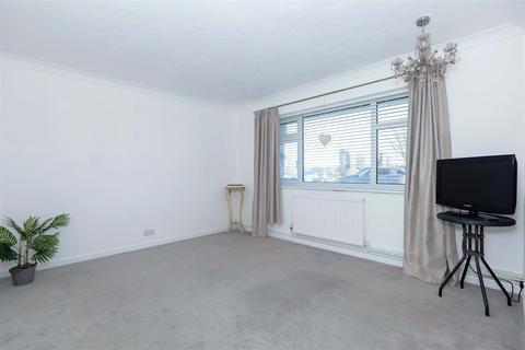 2 bedroom flat for sale, Sea Lane, Ferring, Worthing