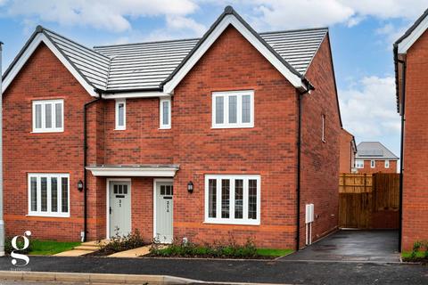 3 bedroom semi-detached house to rent, Hedgerow Way, Holmer, Hereford
