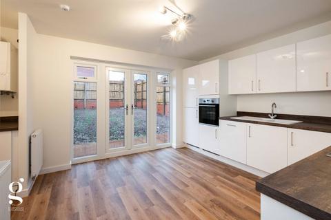 3 bedroom semi-detached house to rent, Hedgerow Way, Holmer, Hereford