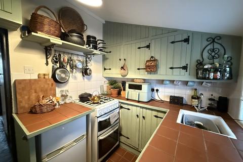 2 bedroom terraced house to rent, Lock Hill, Heybridge Basin CM9