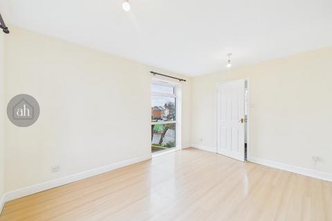 2 bedroom flat for sale, Trinity Mews, Bury St. Edmunds