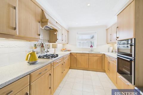 2 bedroom detached bungalow for sale, Coxswain Close, Filey
