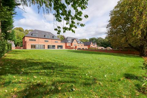 7 bedroom detached house for sale, Grange Road Coventry, Warwickshire, CV4 7AQ