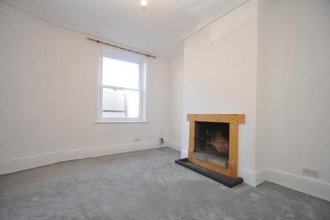 3 bedroom terraced house to rent, Chatsworth Road, Harrogate, North Yorkshire, HG1 5HS