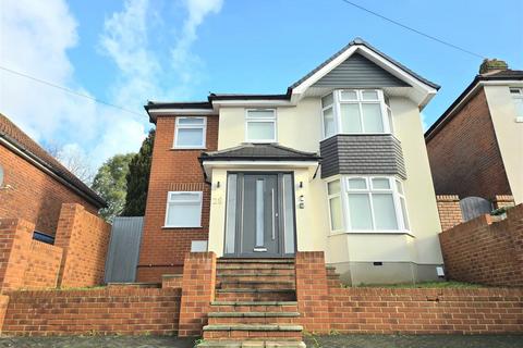 5 bedroom detached house to rent, Woodmill Lane, Bitterne Park, Southampton