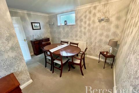 3 bedroom semi-detached house for sale, Further Meadow, Writtle, CM1