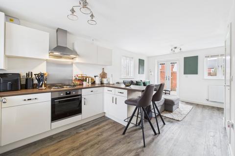 2 bedroom end of terrace house for sale, Hexham Street, Towcester, NN12