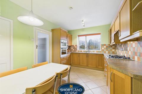 4 bedroom semi-detached house to rent, Baginton Road, Coventry CV3