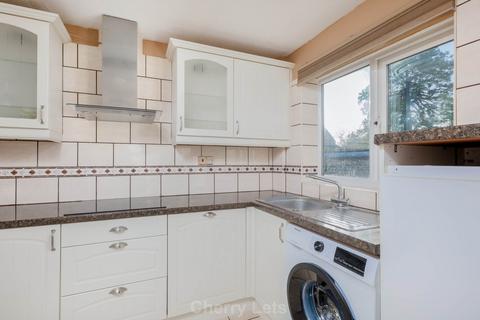 3 bedroom end of terrace house to rent, Cross Keys Court, Brackley NN13