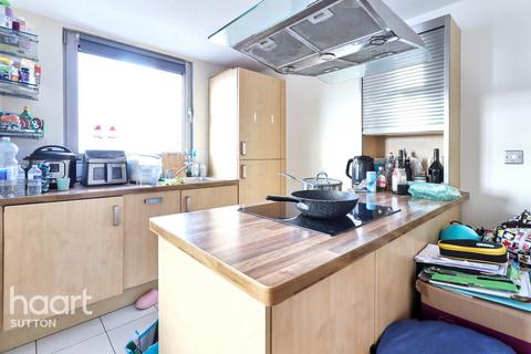 2 bedroom apartment for sale, Throwley Way, SUTTON