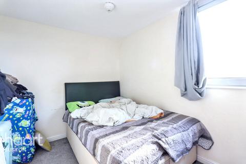 2 bedroom apartment for sale, Throwley Way, SUTTON