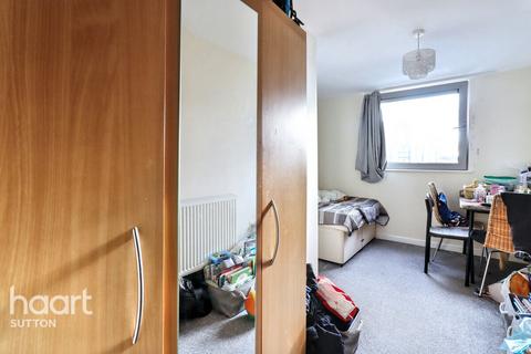 2 bedroom apartment for sale, Throwley Way, SUTTON