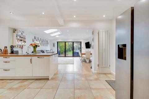 4 bedroom semi-detached house for sale, Chelmer Avenue, Little Waltham