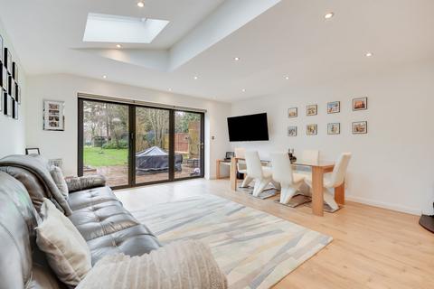4 bedroom semi-detached house for sale, Chelmer Avenue, Little Waltham