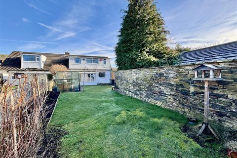 3 bedroom semi-detached house for sale, Orchard Road, Kirkheaton, Huddersfield, HD5 0EQ