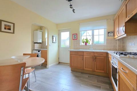 3 bedroom end of terrace house for sale, Bluebell Way, Launceston