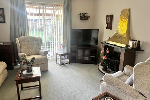 3 bedroom detached bungalow for sale, Hampton Lane, Blackfield, Southampton, Hampshire, SO45