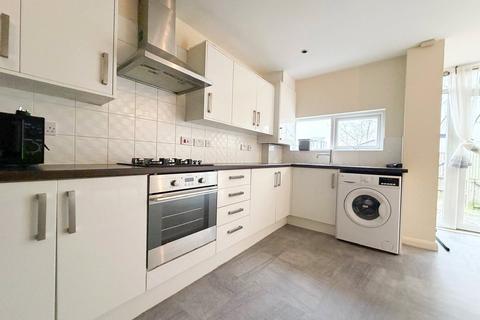 4 bedroom house to rent, Stadium Drive, Beswick, Manchester, M11