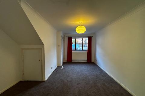 2 bedroom semi-detached house to rent, The Spinneys, Lewes, East Sussex, BN7