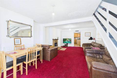 3 bedroom end of terrace house for sale, Shipdham Road, Dereham