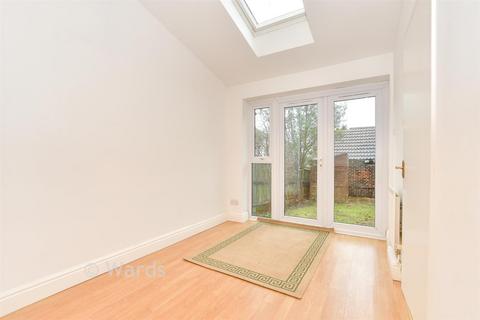 2 bedroom semi-detached house for sale, Bradbridge Green, Ashford TN23