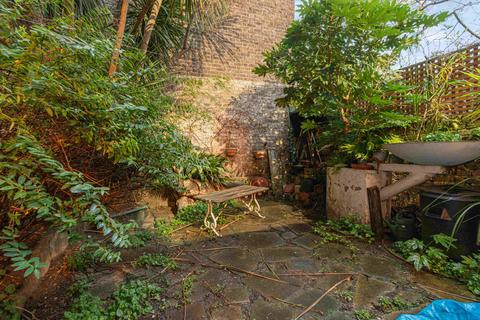 3 bedroom house for sale, Campden Hill Road, W8