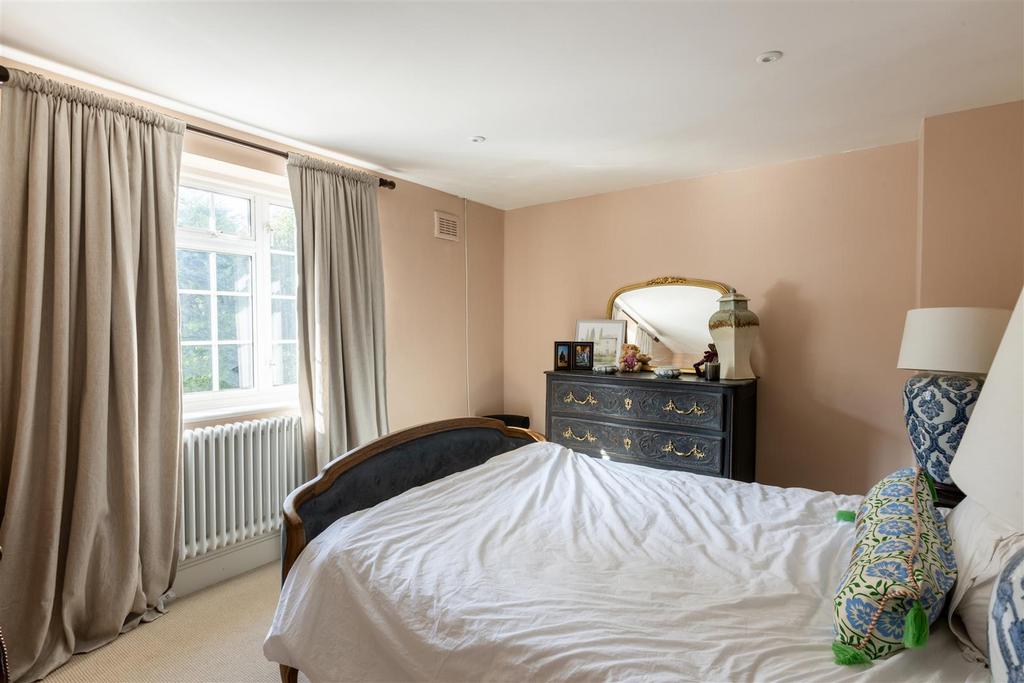 23 Tadworth Street-19.jpg