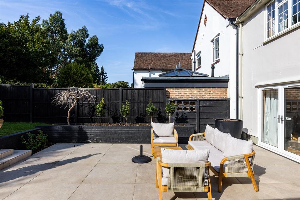 23 Tadworth Street-34.jpg