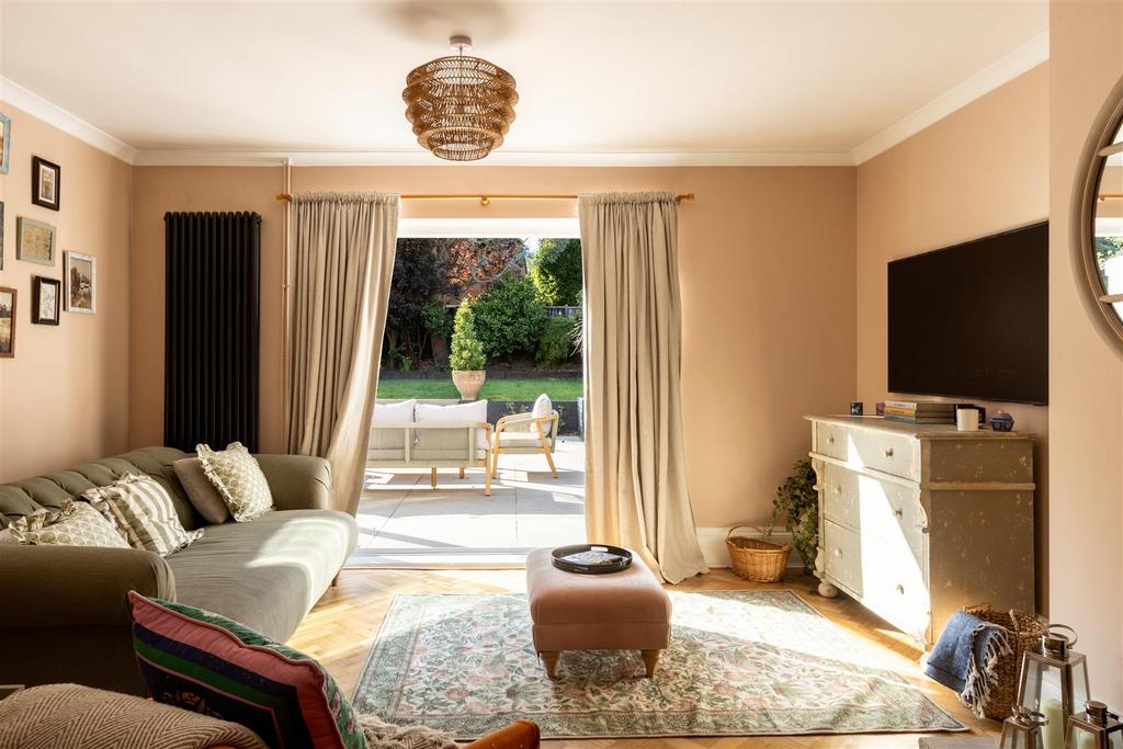 23 Tadworth Street-1.jpg