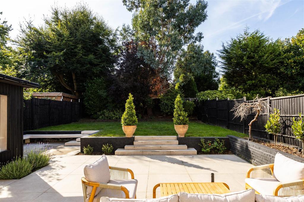 23 Tadworth Street-40.jpg