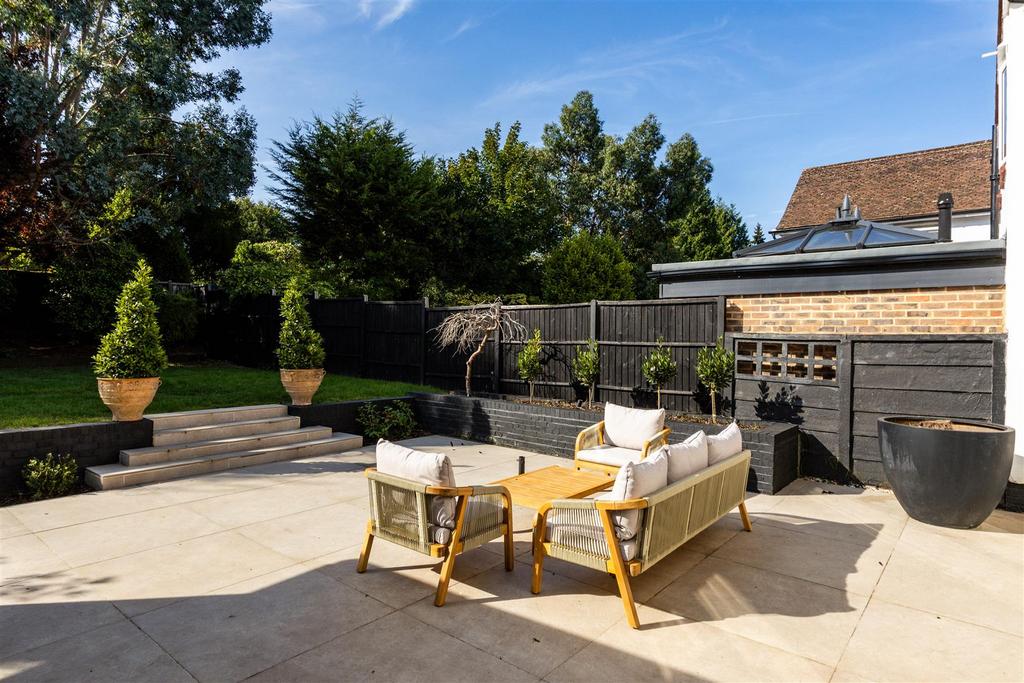 23 Tadworth Street-32.jpg