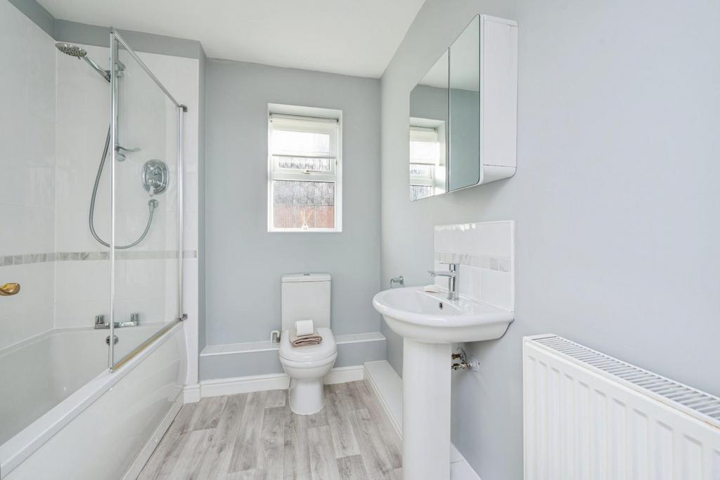 37wyndhamwoodclose-14.jpg