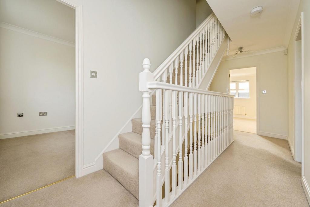 37wyndhamwoodclose-24.jpg
