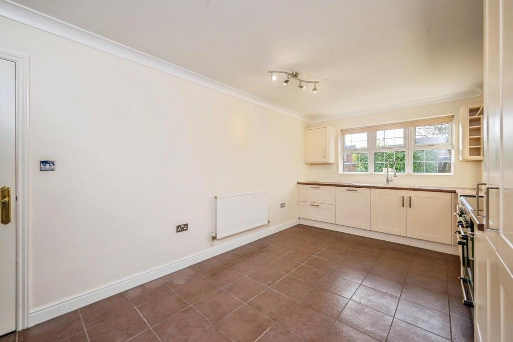 37wyndhamwoodclose-10.jpg