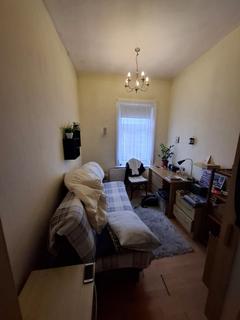 1 bedroom flat to rent, Norfolk Road, Seven Kings, IG3