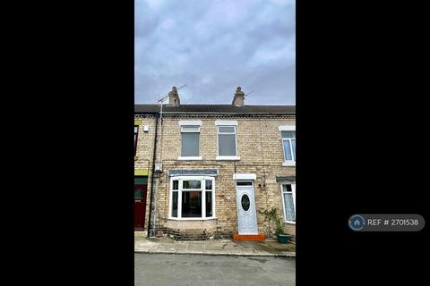3 bedroom terraced house to rent, John Street, Skelton-In-Cleveland, Saltburn-By-The-Sea, TS12