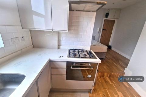 undefined, Balham High Road, London, SW12