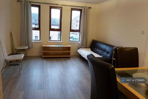 2 bedroom flat to rent, Garriochmill Road, Glasgow, G20