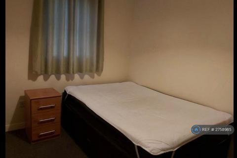 2 bedroom flat to rent, Garriochmill Road, Glasgow, G20