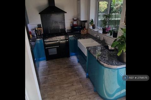 undefined, Holly Avenue, Wilford, Nottingham, NG11