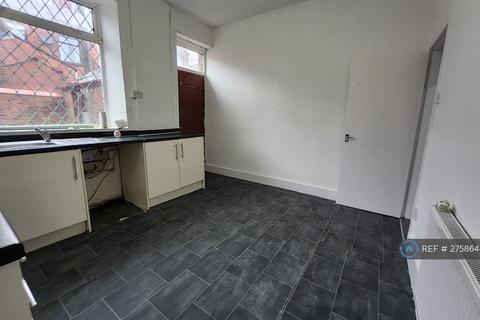 2 bedroom terraced house to rent, Marion Street, Oldham, OL8