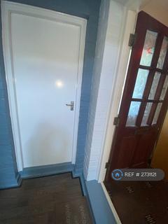 2 bedroom flat to rent, Hoylake Avenue, Newcastle Upon Tyne, NE7