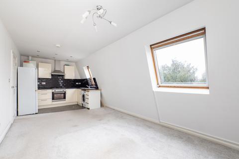 undefined, London Road, Sutton SM3