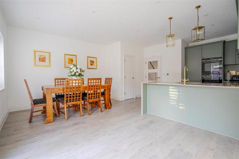 4 bedroom townhouse for sale, Martin Avenue, Sunninghill