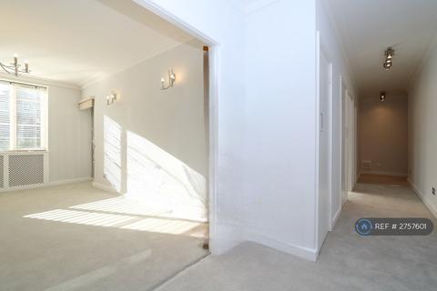 1 bedroom flat to rent, Heathway Court, London, NW3
