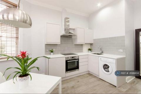 1 bedroom flat to rent, Drewstead Road, London, SW16