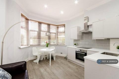 1 bedroom flat to rent, Drewstead Road, London, SW16